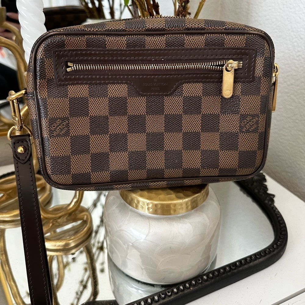 Louis Vuitton Damier Pochette Bie Macau Second Bag
Clutch Bag****AUTHENTIC***** - Picture 2 of 11